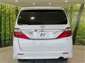 2013 Toyota Alphard