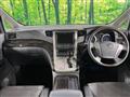2013 Toyota Alphard Hybrid