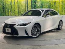 2021 Lexus IS
