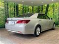 2013 Toyota Crown Hybrid