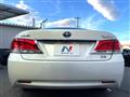 2013 Toyota Crown Hybrid