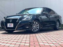 2016 Toyota Crown Hybrid