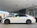 2016 Toyota Crown Hybrid