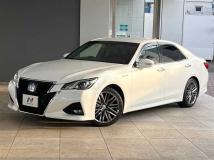 2016 Toyota Crown Hybrid