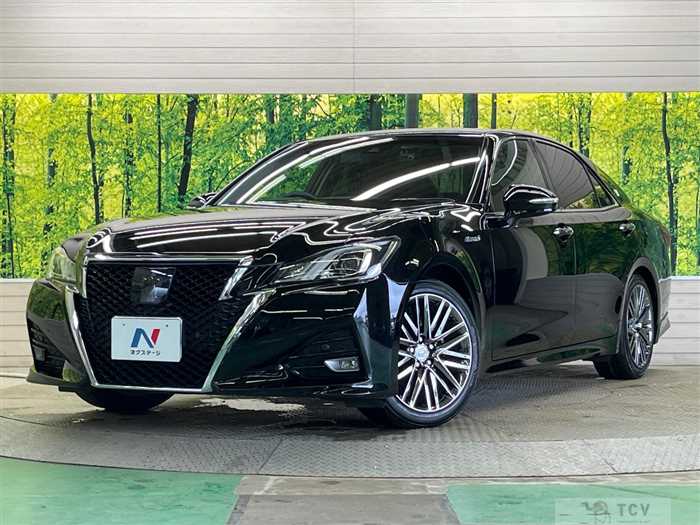 2017 Toyota Crown Hybrid