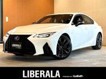 2021 Lexus IS