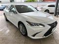 2019 Lexus ES