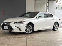 2019 Lexus ES