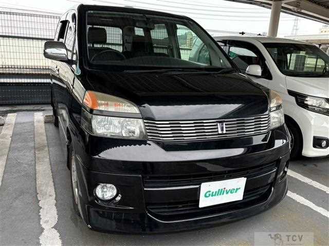 2003 Toyota Voxy