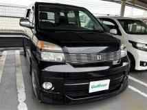 2003 Toyota Voxy