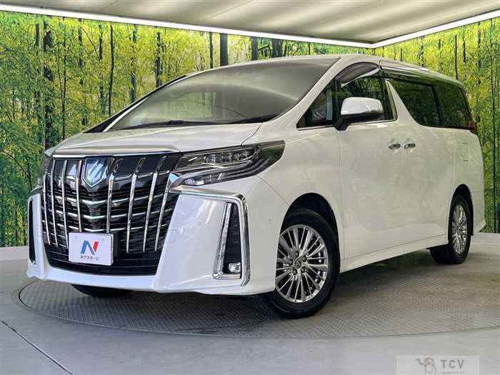 2022 Toyota Alphard Hybrid