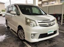 2012 Toyota Noah