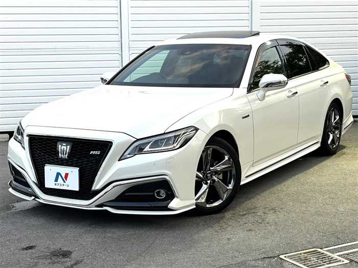 2018 Toyota Crown Hybrid
