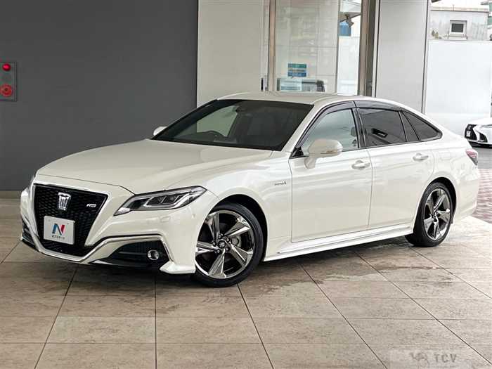 2018 Toyota Crown Hybrid