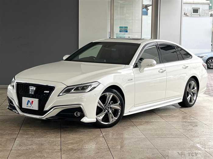 2019 Toyota Crown Hybrid