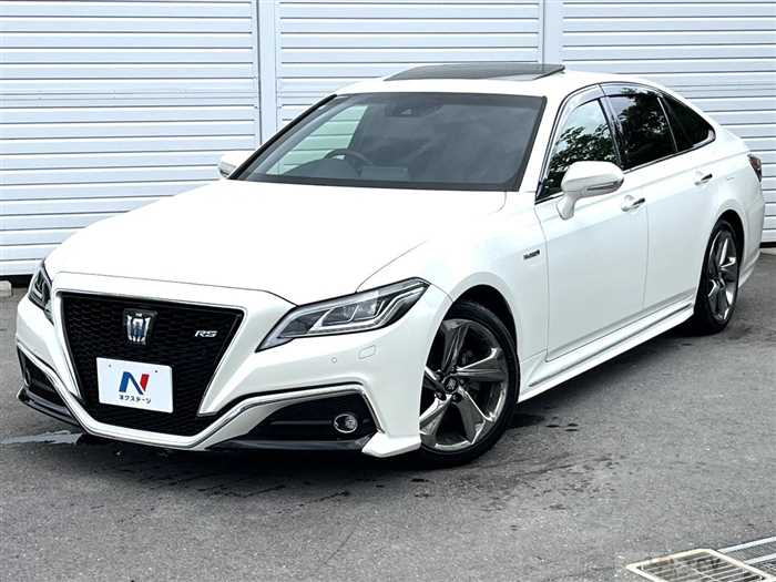 2019 Toyota Crown Hybrid