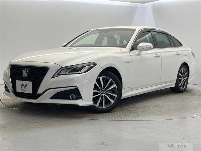 2019 Toyota Crown Hybrid