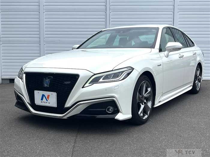 2019 Toyota Crown Hybrid