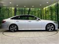 2019 Toyota Crown Hybrid