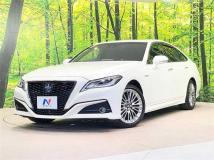 2019 Toyota Crown Hybrid