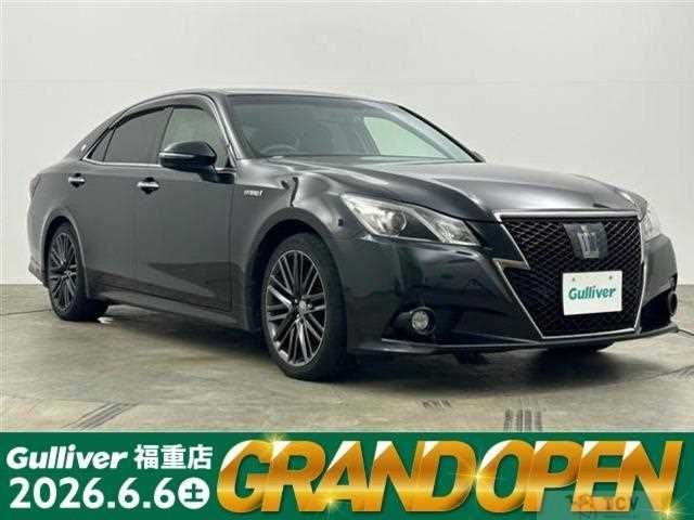 2015 Toyota Crown Hybrid