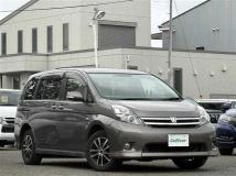2009 Toyota Isis