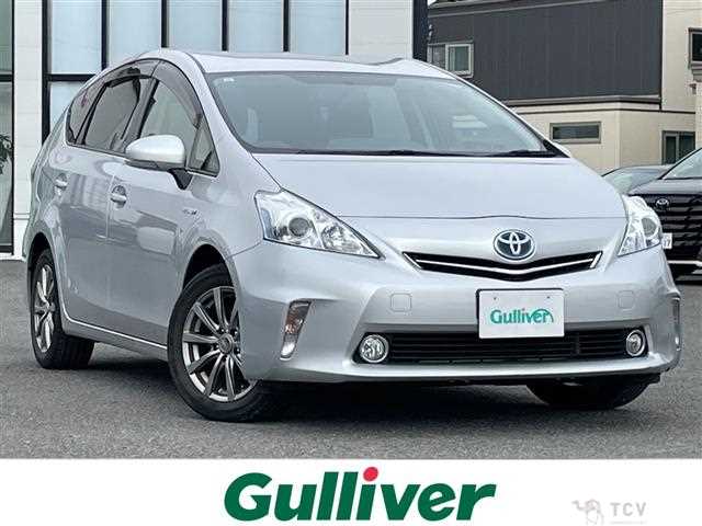 2013 Toyota PRIUS α