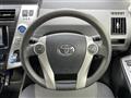2013 Toyota PRIUS α