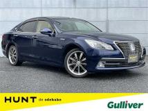 2013 Toyota Crown Hybrid