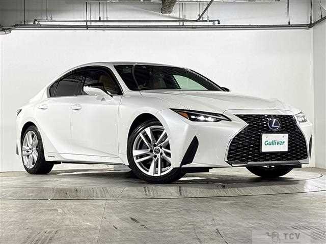 2022 Lexus IS