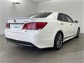 2013 Toyota Crown Hybrid