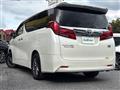 2018 Toyota Alphard Hybrid
