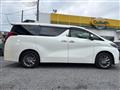 2018 Toyota Alphard Hybrid