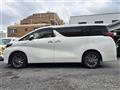 2018 Toyota Alphard Hybrid
