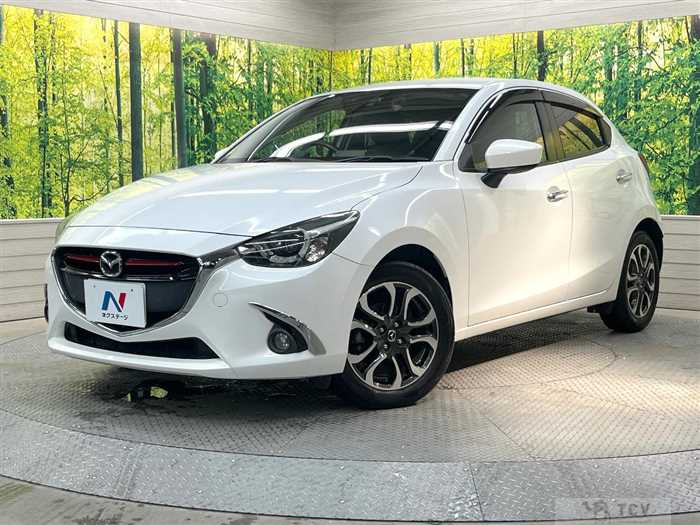 2016 Mazda Demio