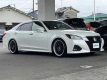 2016 Toyota Crown Hybrid