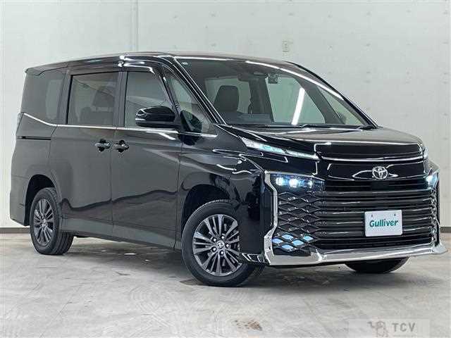2023 Toyota Voxy