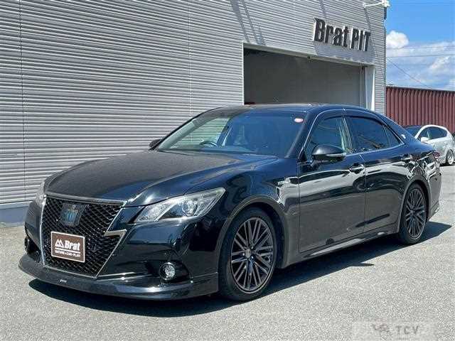 2014 Toyota Crown Hybrid