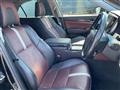 2014 Toyota Crown Hybrid