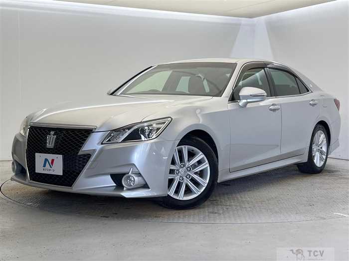 2013 Toyota Crown