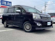 2013 Toyota Voxy