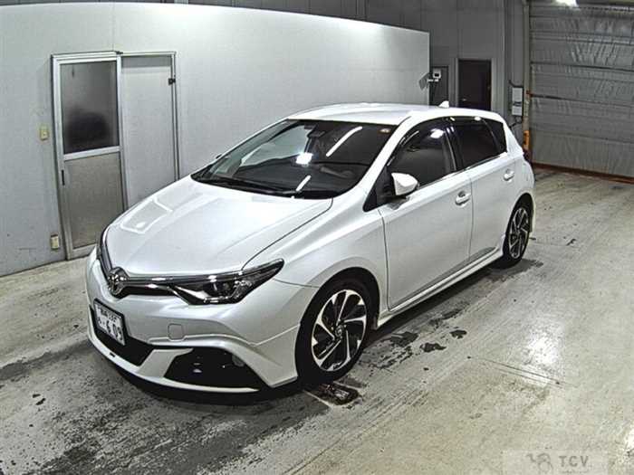 2016 Toyota Auris