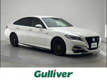 2019 Toyota Crown Hybrid