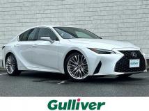 2021 Lexus IS