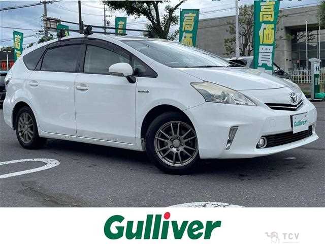 2013 Toyota PRIUS α