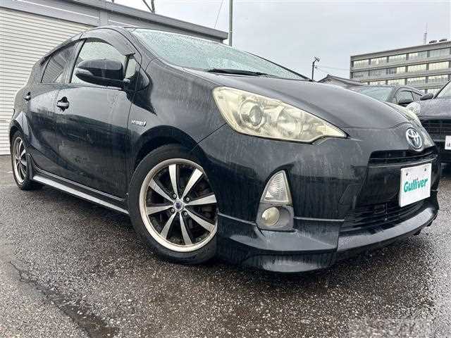 2013 Toyota AQUA