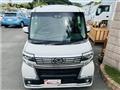 2017 Daihatsu Tanto Custom