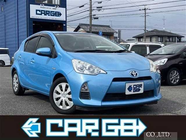 2013 Toyota AQUA