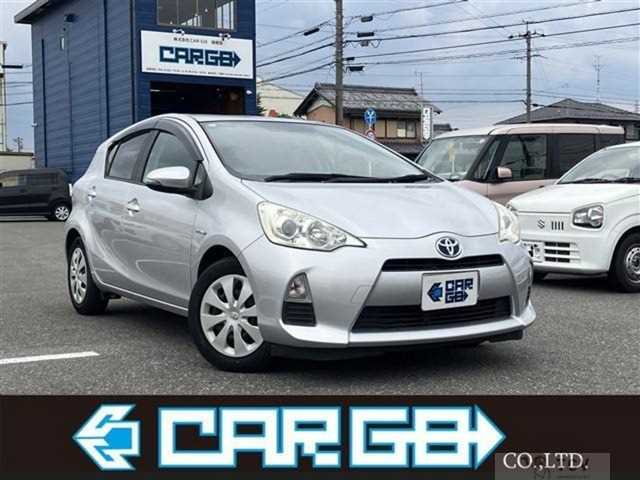 2013 Toyota AQUA