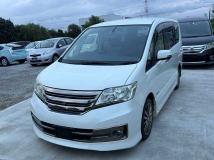 2013 Nissan Serena